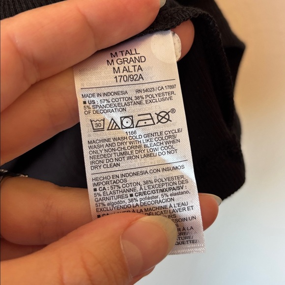 Cinched Rib-Knit Tank Top - Picture 6 of 12